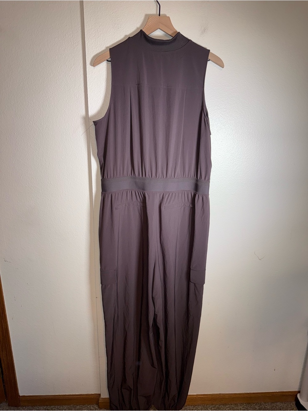 ATHLETA Chocolate Brown Zip-Up Active Lightweight sleeveless jumpsuit 16 - Picture 4 of 5